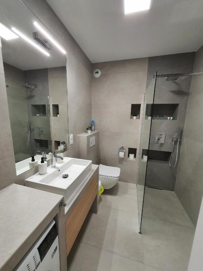 Apartament De Lux Apart 45 Grabiszynska Wroclaw Dış mekan fotoğraf